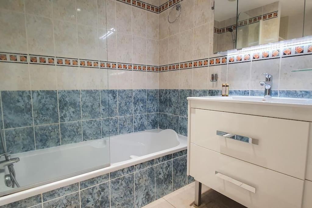 F2 Vue Mer Dans Residence Avec Piscine Аяччо Экстерьер фото